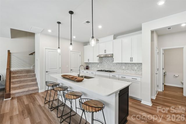 5858 Strathmore Court, Charlotte, NC 28215