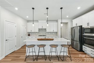 5858 Strathmore Court, Charlotte, NC 28215