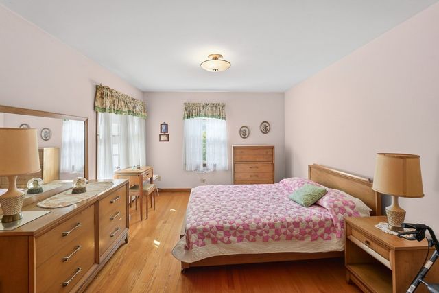 5 Slater, Webster, MA 01570