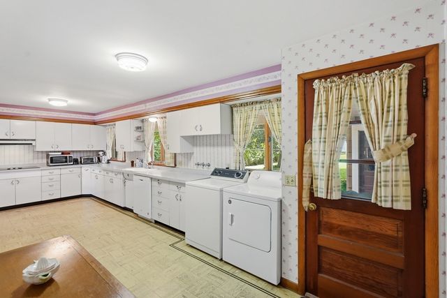 5 Slater, Webster, MA 01570