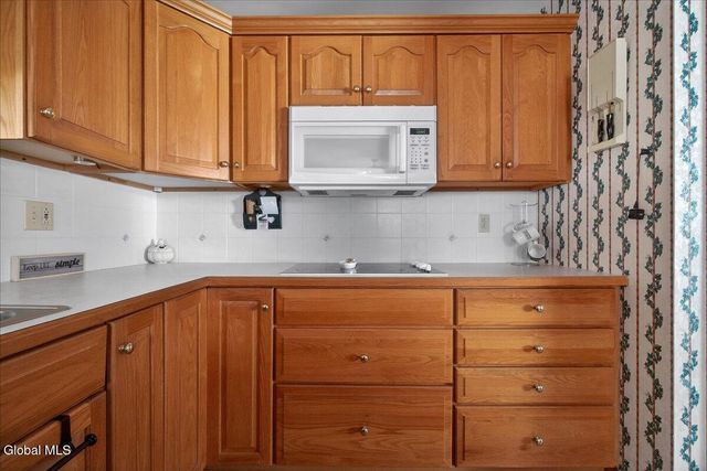 9 Sequoia Drive, Charlton, NY 12019