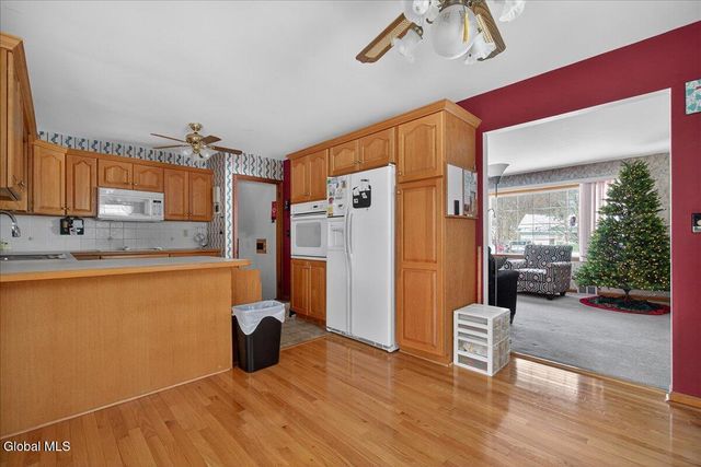 9 Sequoia Drive, Charlton, NY 12019