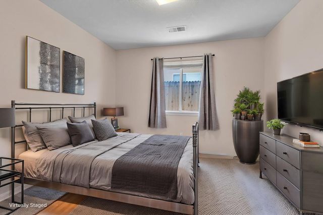 9100 Eiffel Avenue SW, Albuquerque, NM 87121