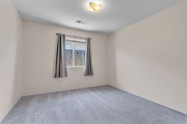 9100 Eiffel Avenue SW, Albuquerque, NM 87121
