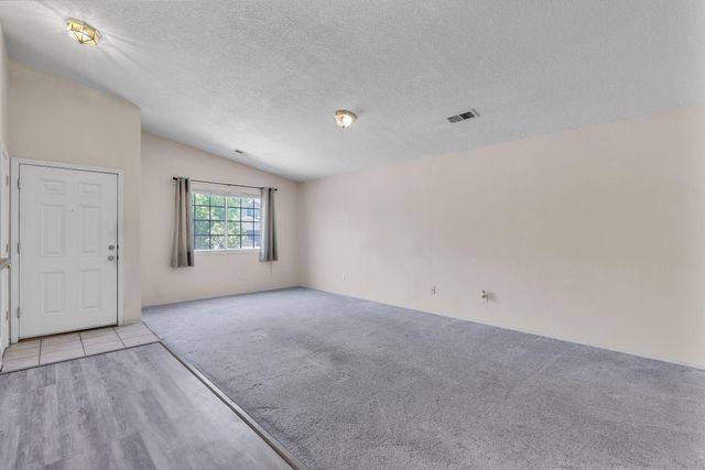 9100 Eiffel Avenue SW, Albuquerque, NM 87121