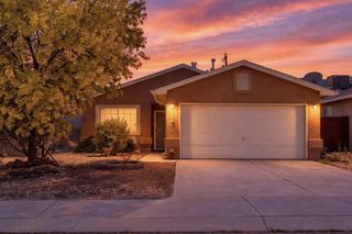 9100 Eiffel Avenue SW, Albuquerque, NM 87121
