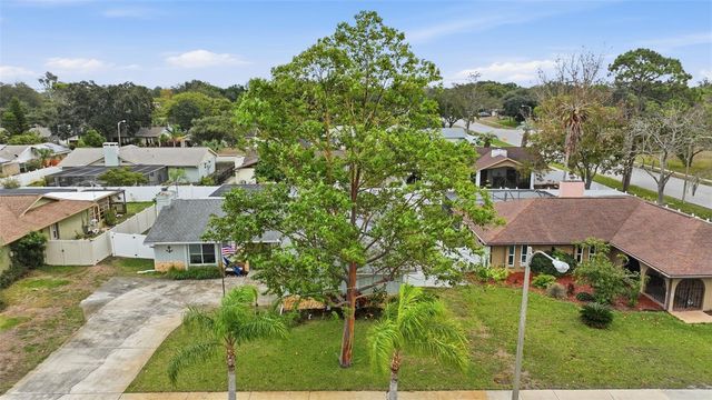 7712 LAKESIDE WOODLANDS, Hudson, FL 34667