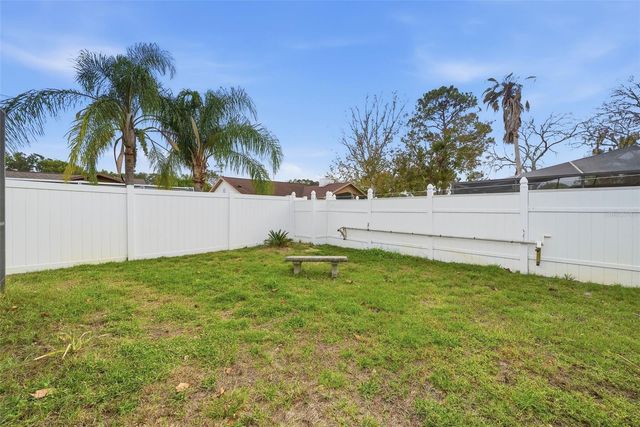 7712 LAKESIDE WOODLANDS, Hudson, FL 34667