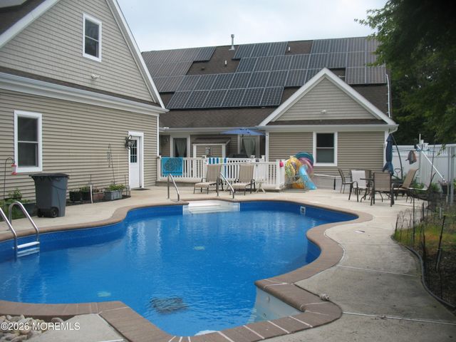 550 Egenolf Place, Bayville, NJ 08721