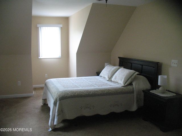 550 Egenolf Place, Bayville, NJ 08721