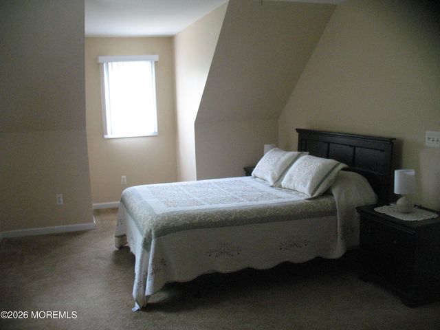 550 Egenolf Place, Bayville, NJ 08721