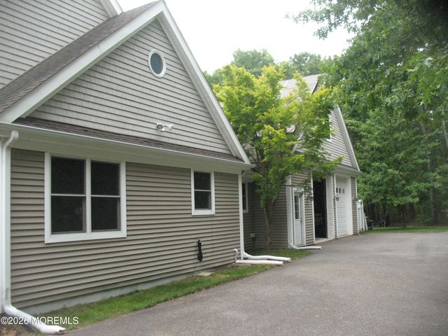 550 Egenolf Place, Bayville, NJ 08721