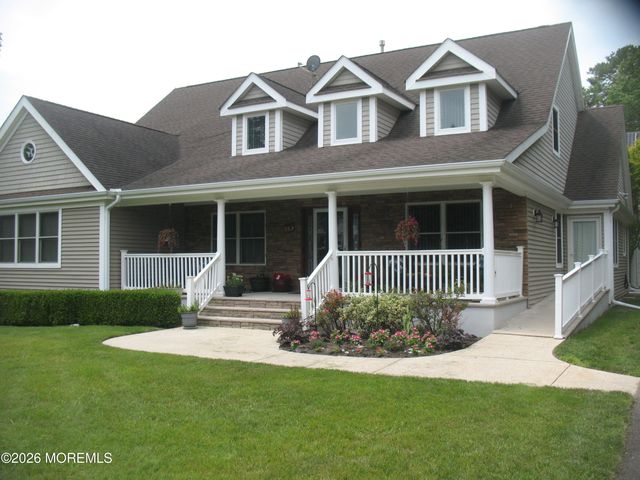 550 Egenolf Place, Bayville, NJ 08721