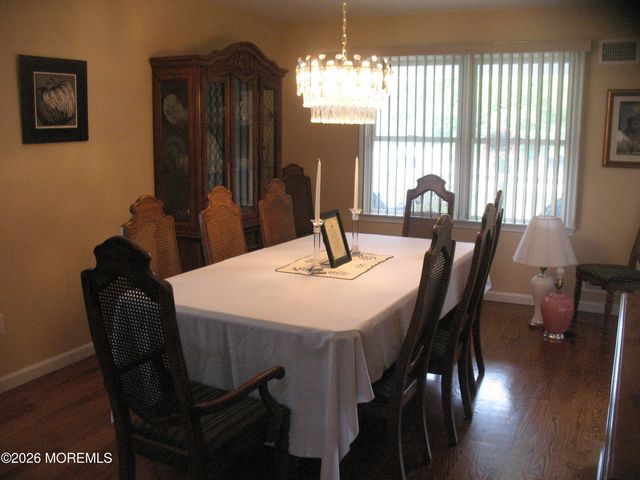 550 Egenolf Place, Bayville, NJ 08721