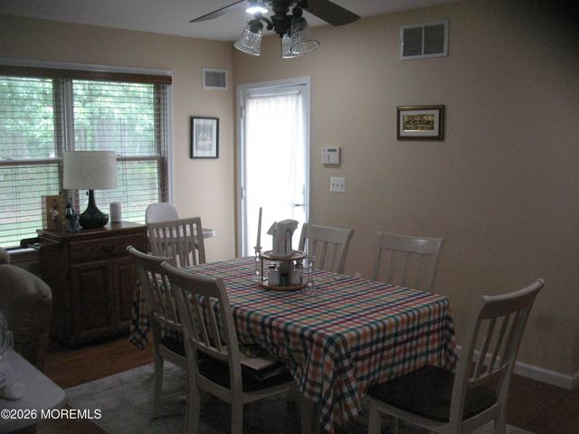 550 Egenolf Place, Bayville, NJ 08721