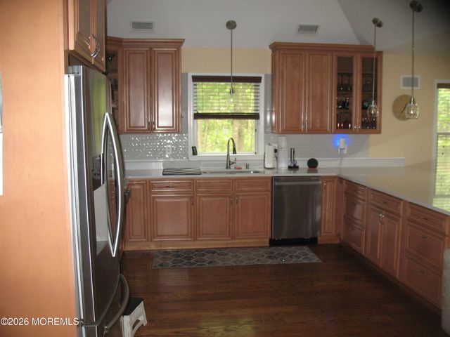550 Egenolf Place, Bayville, NJ 08721