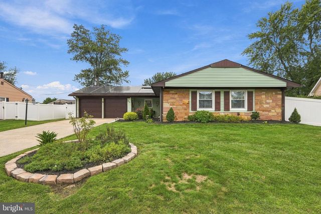 11 GINGER LN, Willingboro, NJ 08046