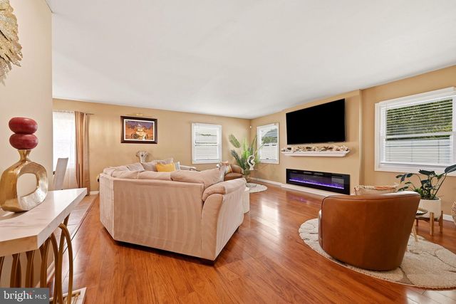 11 GINGER LN, Willingboro, NJ 08046