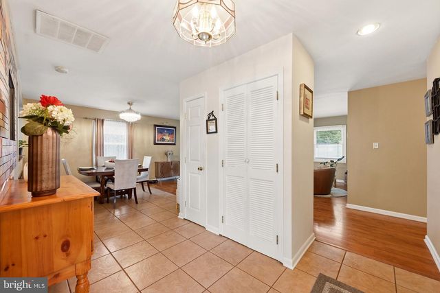11 GINGER LN, Willingboro, NJ 08046