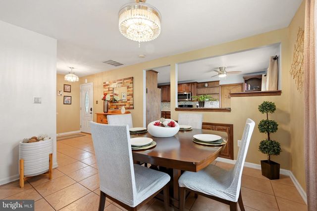 11 GINGER LN, Willingboro, NJ 08046