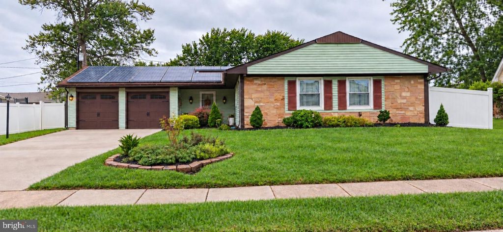 11 GINGER LN, Willingboro, NJ 08046 — exterior