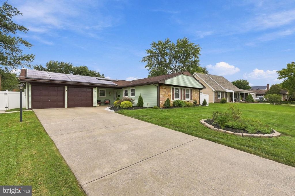 11 GINGER LN, Willingboro, NJ 08046 — photo 3