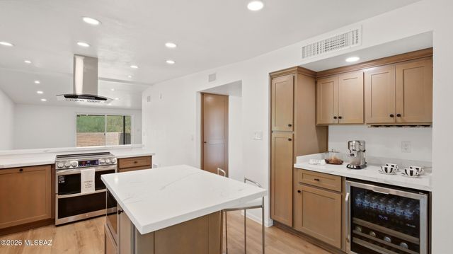 4055 E Alvernon Circle, Tucson, AZ 85718