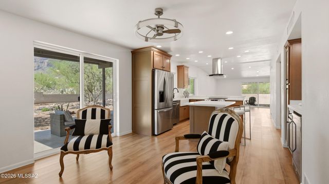4055 E Alvernon Circle, Tucson, AZ 85718