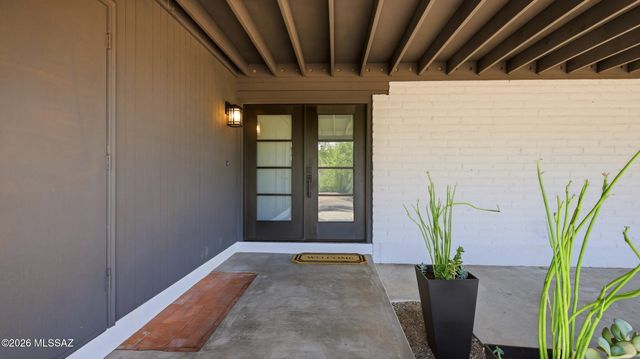 4055 E Alvernon Circle, Tucson, AZ 85718