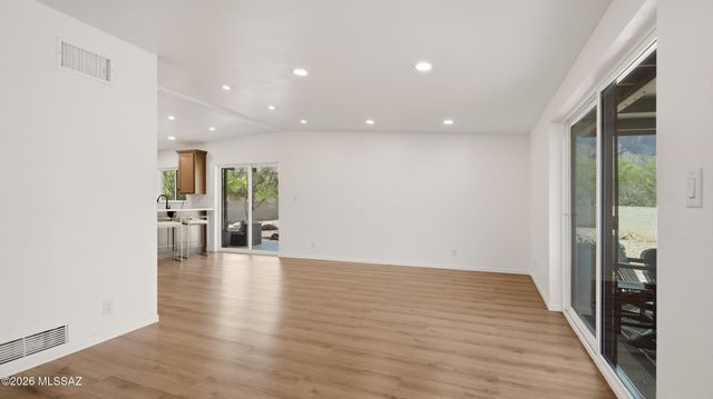 4055 E Alvernon Circle, Tucson, AZ 85718