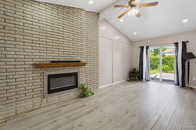 3173 Hedge Drive, Sterling Heights, MI 48310