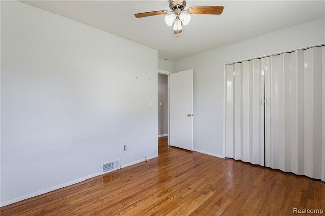 3173 Hedge Drive, Sterling Heights, MI 48310