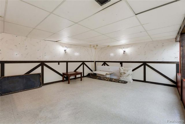 3173 Hedge Drive, Sterling Heights, MI 48310