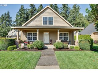 2011 N REDWOOD St, Canby, OR 97013