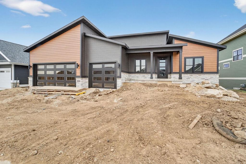 6249 Ronald Reagan Drive, Deforest, WI 53532