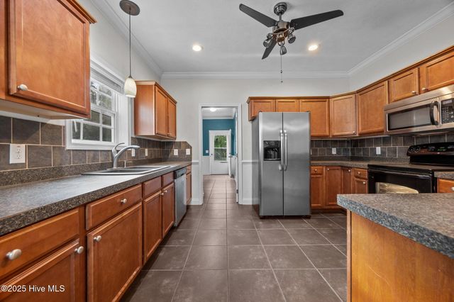 103 Meadowview Road, Jacksonville, NC 28540
