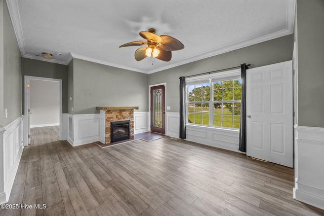 103 Meadowview Road, Jacksonville, NC 28540