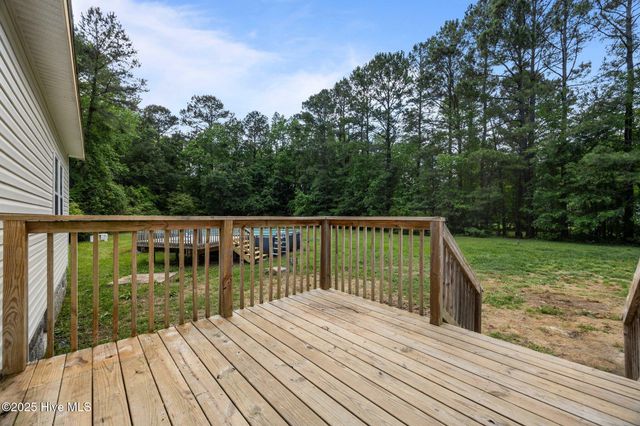 103 Meadowview Road, Jacksonville, NC 28540