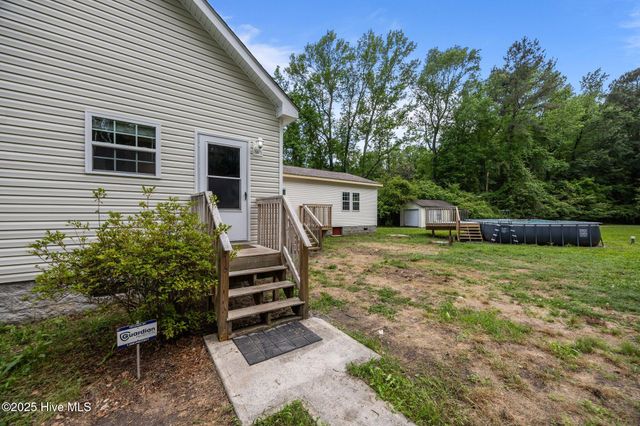103 Meadowview Road, Jacksonville, NC 28540