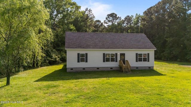 103 Meadowview Road, Jacksonville, NC 28540