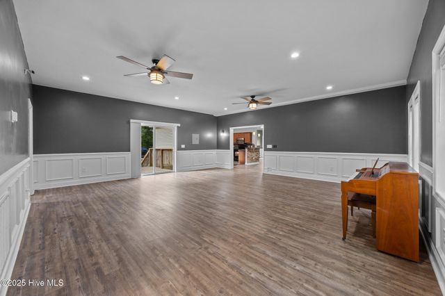 103 Meadowview Road, Jacksonville, NC 28540