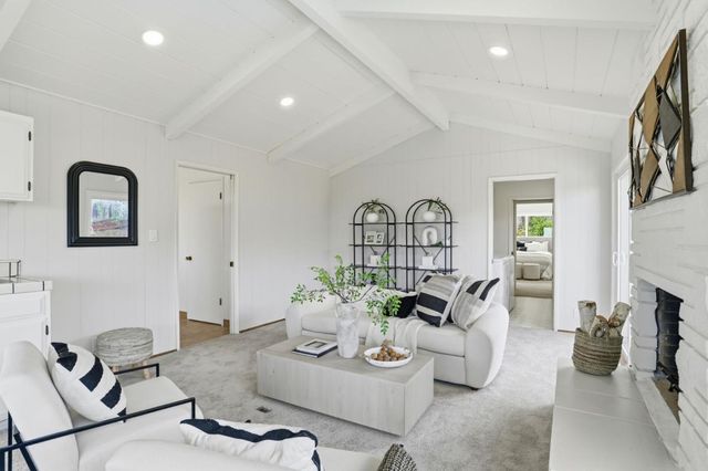 945 Andover Way, Los Altos, CA 94024