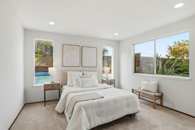 945 Andover Way, Los Altos, CA 94024