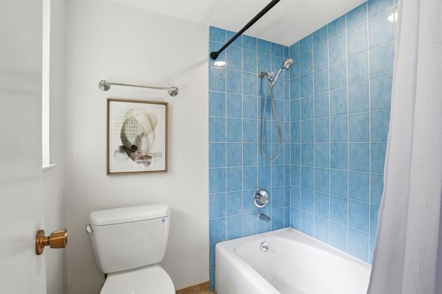 945 Andover Way, Los Altos, CA 94024