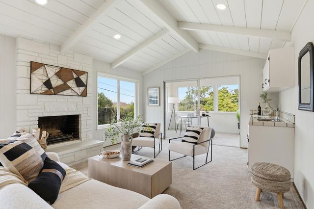 945 Andover Way, Los Altos, CA 94024