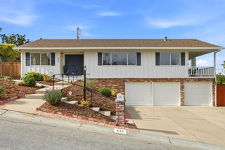 945 Andover Way, Los Altos, CA 94024
