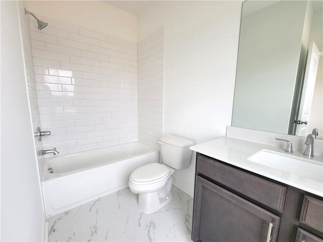 4802 Larkin Pass, Buford, GA 30518