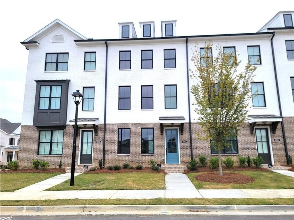 4802 Larkin Pass, Buford, GA 30518