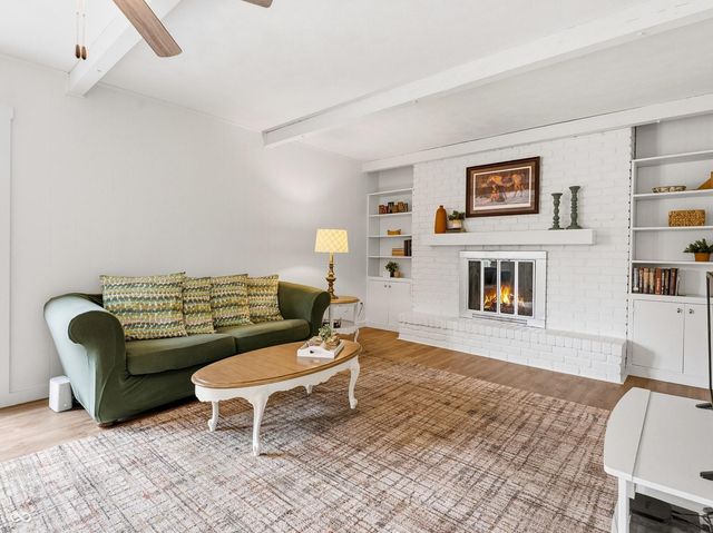 3232 Fairlawn Drive, Columbus, IN 47203
