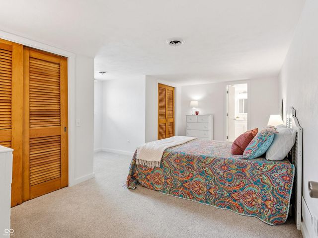 3232 Fairlawn Drive, Columbus, IN 47203